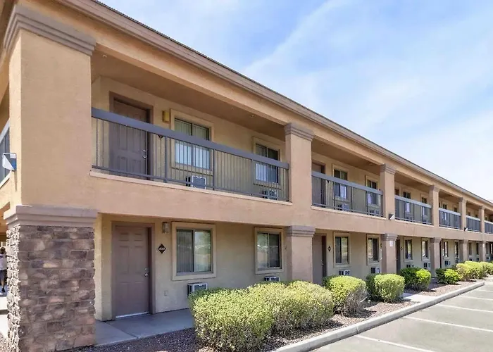 Chic Az Travel Nurses Welcome Cashion
