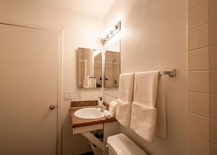 Chic Az Travel Nurses Welcome Apartment Cashion